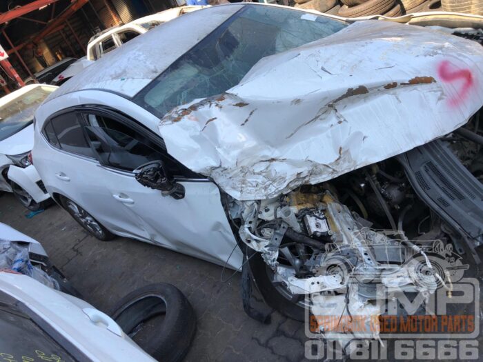 MAZDA , MAZDA 3 2 . 0 INDIVIDIUAL 5 DR , WHITE , 2016 ( 30706 ) - Image 3