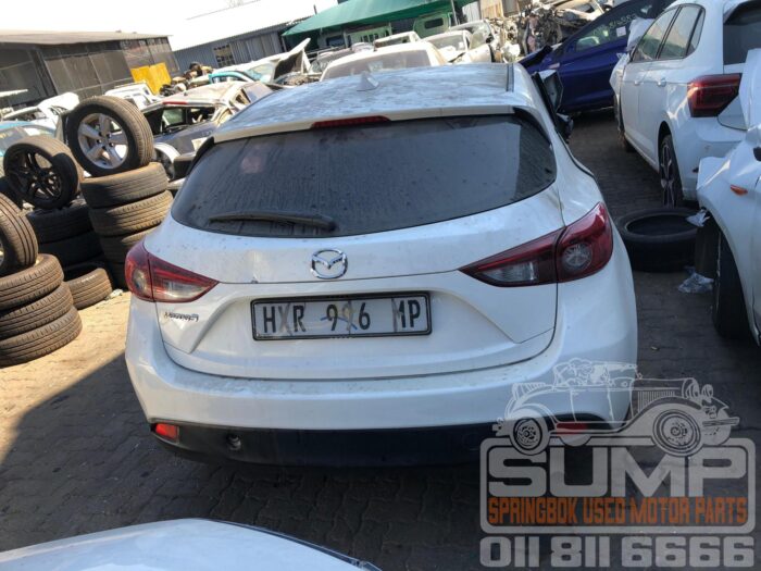 MAZDA , MAZDA 3 2 . 0 INDIVIDIUAL 5 DR , WHITE , 2016 ( 30706 ) - Image 5