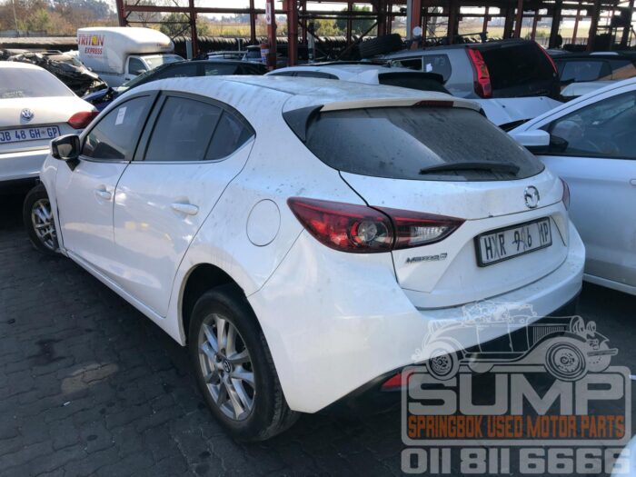 MAZDA , MAZDA 3 2 . 0 INDIVIDIUAL 5 DR , WHITE , 2016 ( 30706 ) - Image 6