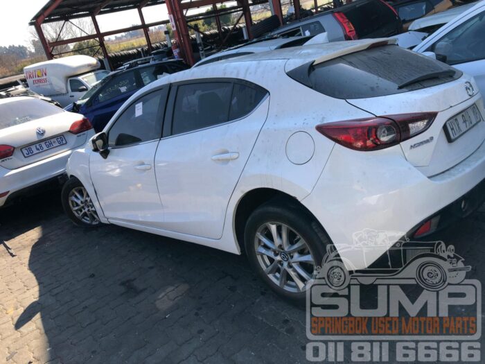 MAZDA , MAZDA 3 2 . 0 INDIVIDIUAL 5 DR , WHITE , 2016 ( 30706 ) - Image 7