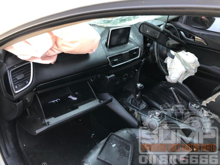 MAZDA , MAZDA 3 2 . 0 INDIVIDIUAL 5 DR , WHITE , 2016 ( 30706 ) - Image 9
