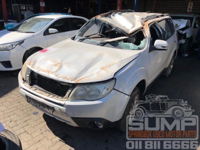 SUBARU , FORESTER 2 . 5 XS , WHITE , 2012 ( 30659 ) - Image 8