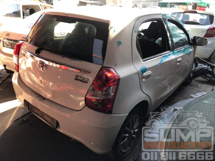 TOYOTA , ETIOS 1 . 5 XS SPRINT , WHITE , 2017 ( 30634 ) - Image 4