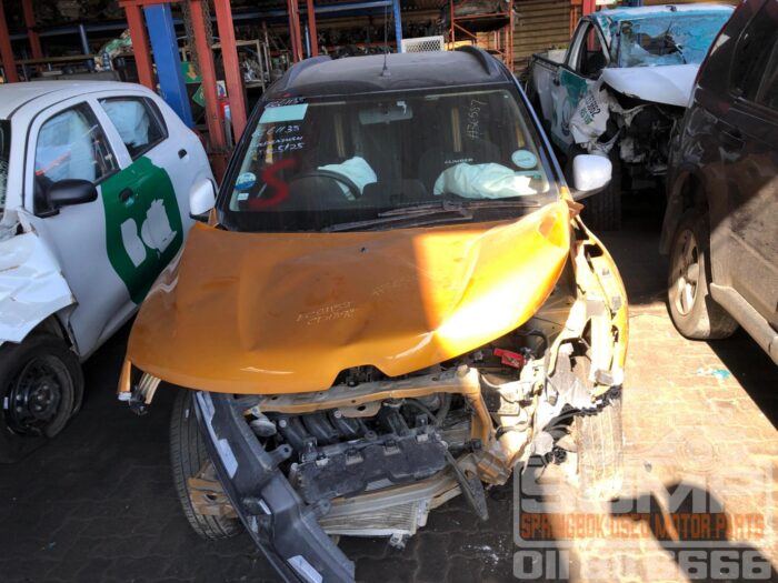 RENAULT , KWID 1 . 0 CLIMBER 5 DR , GOLD , 2025 ( 30641 )