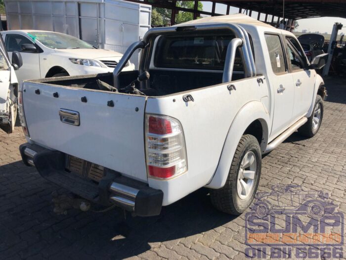 FORD , RANGER 3 . 0 TDCI HI - TRAIL XLE 4 X 4 P / U D / C , WHITE , 2009 ( 30181 ) - Image 4
