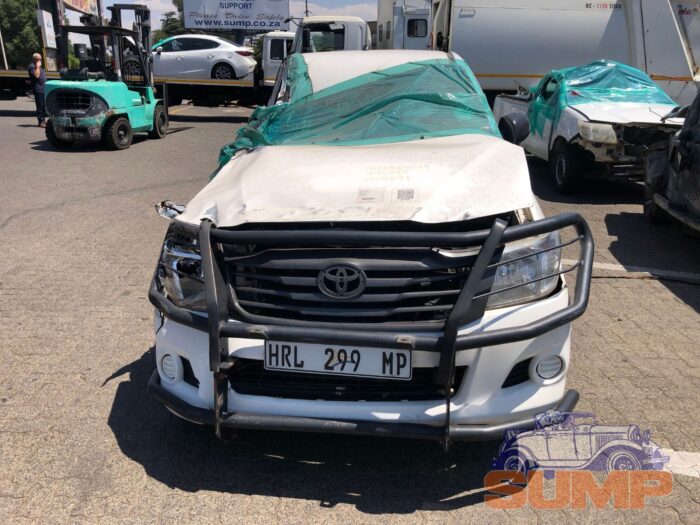 TOYOTA , HILUX 2 . 0 VVTI S S / C , WHITE , 2015 ( 29694 )