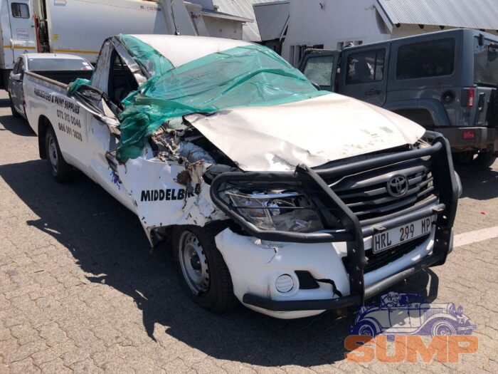 TOYOTA , HILUX 2 . 0 VVTI S S / C , WHITE , 2015 ( 29694 ) - Image 2