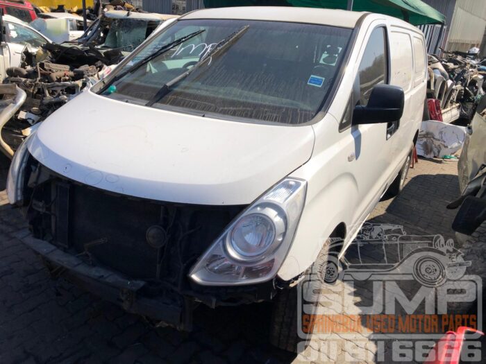 HYUNDAI , H - 1 2 . 5 CR Di A / C A / T P / V , WHITE , 2016 ( 30629 ) - Image 8