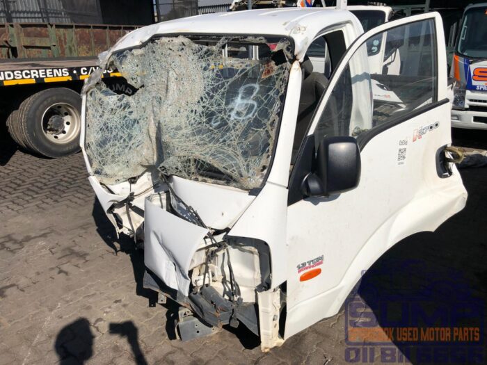 KIA , K 2700 WORKHORSE P / U S / C , WHITE , 2011 ( 30179 ) - Image 8