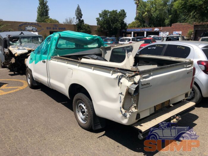 TOYOTA , HILUX 2 . 0 VVTI P / U S / C , WHITE , 2012 ( 29714 ) - Image 6