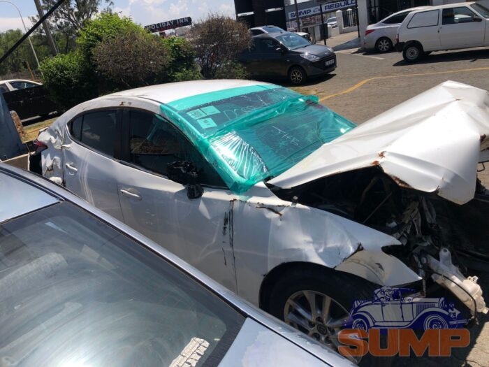 MAZDA , MAZDA 3 1 . 6 DYNAMIC A / T , WHITE , 2015 ( 29712 ) - Image 3