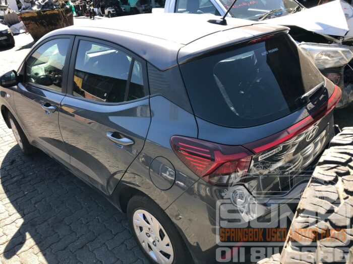 HYUNDAI , GRAND i 10 1 . 0 MOTION / PREMIUM , GRAY , 2023 ( 30719 ) - Image 6