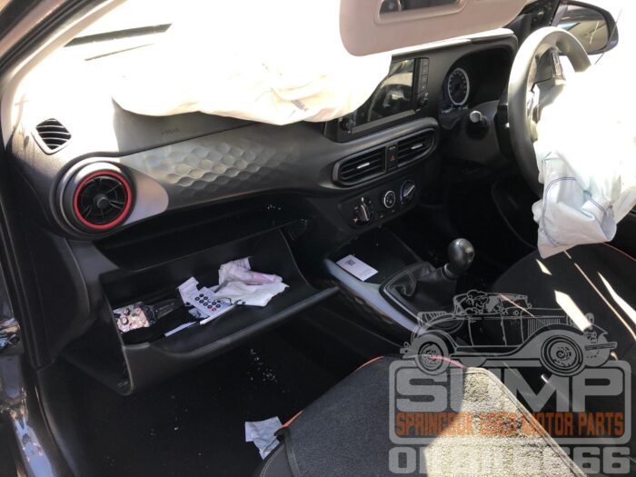 HYUNDAI , GRAND i 10 1 . 0 MOTION / PREMIUM , GRAY , 2023 ( 30719 ) - Image 9