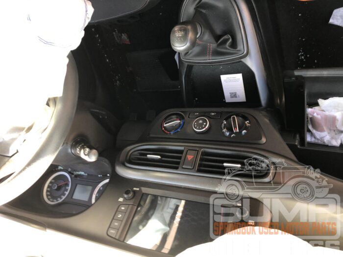 HYUNDAI , GRAND i 10 1 . 0 MOTION / PREMIUM , GRAY , 2023 ( 30719 ) - Image 11