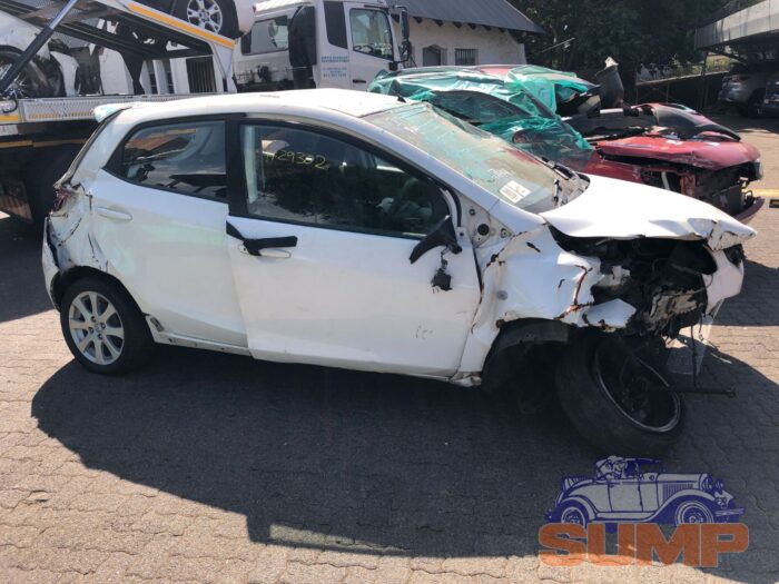 MAZDA , MAZDA 2 1 . 3 DYNAMIC , WHITE , 2010 ( 29709 ) - Image 4
