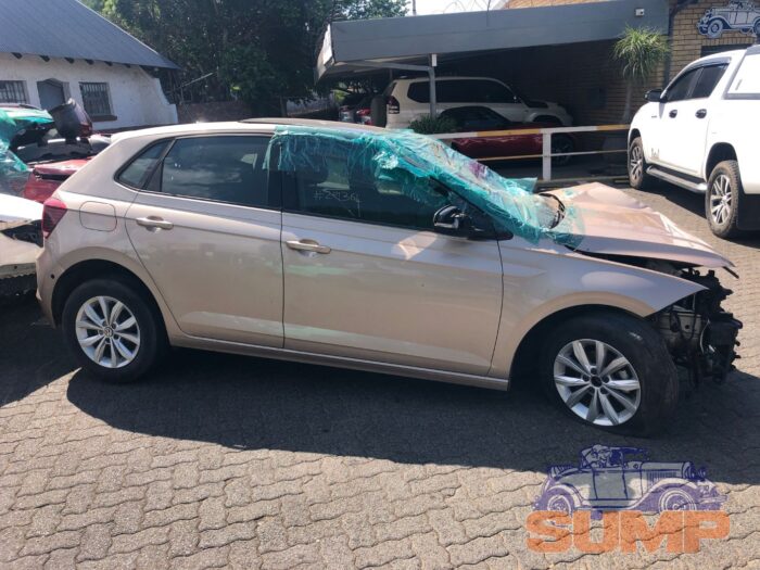 VOLKSWAGEN , POLO 1 . 0 TSI COMFORTLINE , COPPER , 2018 ( 29720 ) - Image 3
