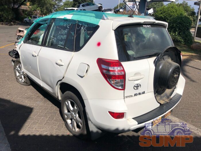 TOYOTA , RAV 4 2 . 0 GX , WHITE , 2009 ( 29692 ) - Image 6