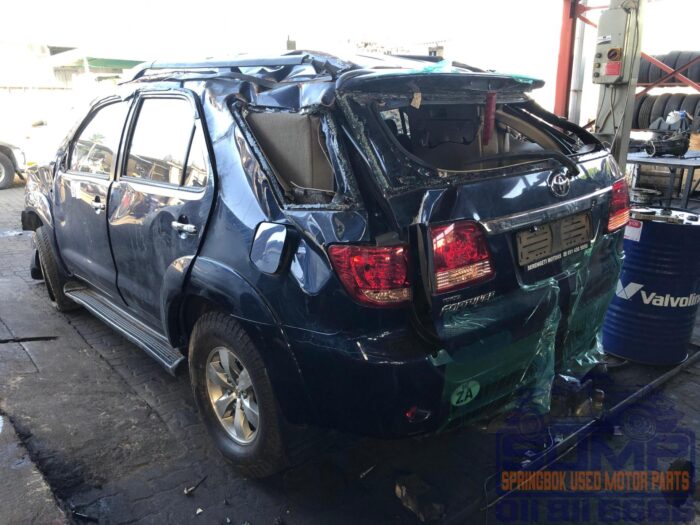 TOYOTA , FORTUNER 3 . 0 D - 4 D RAISED BODY , BLUE , 2006 ( 30188 ) - Image 6