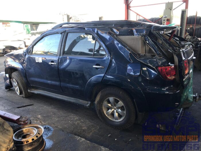 TOYOTA , FORTUNER 3 . 0 D - 4 D RAISED BODY , BLUE , 2006 ( 30188 ) - Image 7