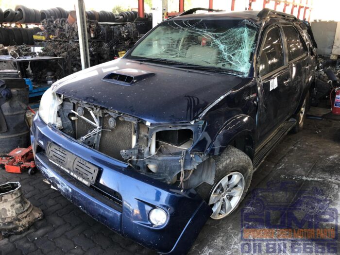 TOYOTA , FORTUNER 3 . 0 D - 4 D RAISED BODY , BLUE , 2006 ( 30188 ) - Image 8