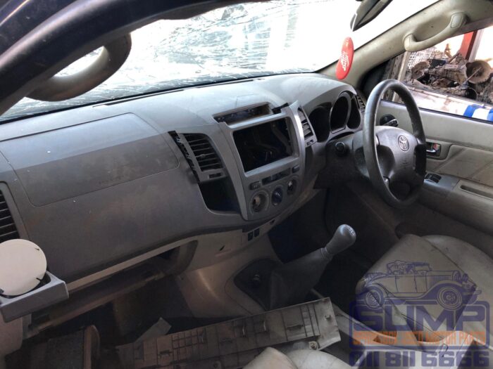 TOYOTA , FORTUNER 3 . 0 D - 4 D RAISED BODY , BLUE , 2006 ( 30188 ) - Image 10