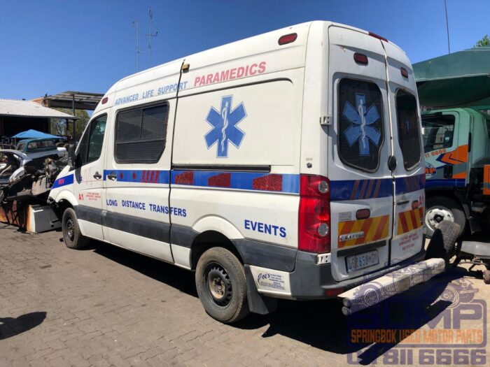 VOLKSWAGEN , CRAFTER 35 120 F / C P / V ( AMBULANCE ) , WHITE , 2007 ( 30201 ) - Image 6
