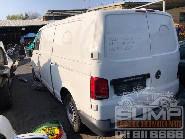 VOLKSWAGEN , TRANSPORTER T 6 1 . 2 T Di 81 KW LWB F / C P / V , WHITE , 2022 ( 30734 ) - Image 6
