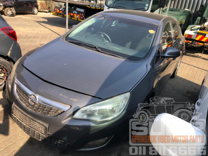OPEL , ASTRA 1 . 4 T ENJOY 5 DR , GRAY , 2012 ( 30738 ) - Image 8