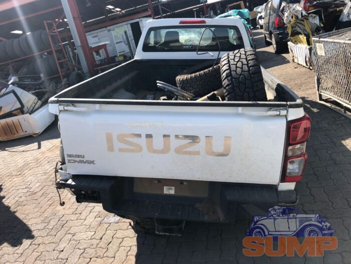 ISUZU , D - MAX 1 . 9 TD , WHITE , 2022 ( 29716 ) - Image 5
