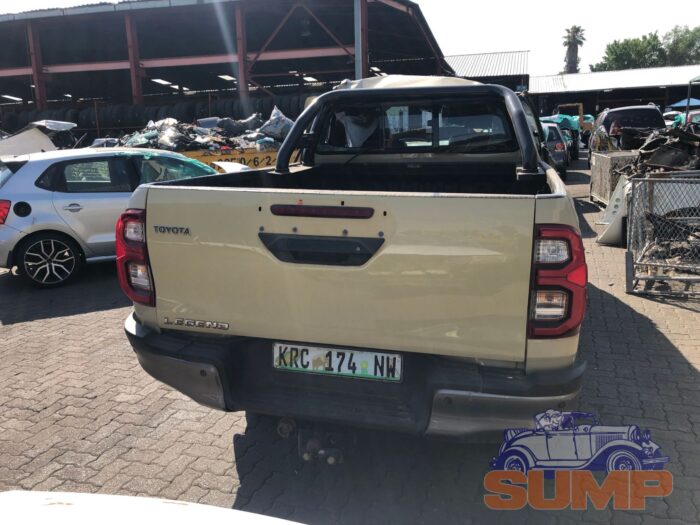 TOYOTA , HILUX 2 . 8 GD - 6 RB LEGEND A / T E / CAB , BEIGE , 2021 ( 29719 ) - Image 5