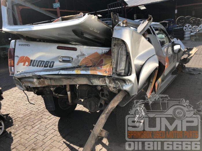 TOYOTA , HILUX 3 . 0 D - 4 D RAIDER R / B D / C , SILVER , 2009 ( 30733 ) - Image 4