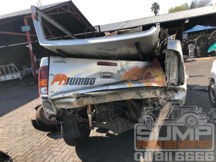 TOYOTA , HILUX 3 . 0 D - 4 D RAIDER R / B D / C , SILVER , 2009 ( 30733 ) - Image 5