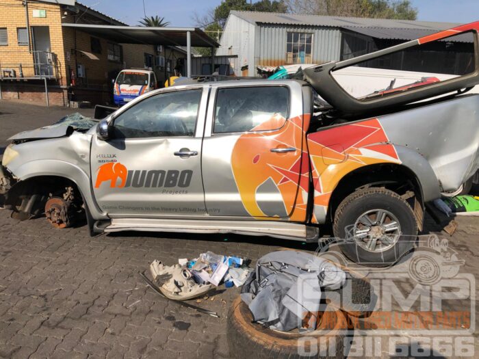 TOYOTA , HILUX 3 . 0 D - 4 D RAIDER R / B D / C , SILVER , 2009 ( 30733 ) - Image 7
