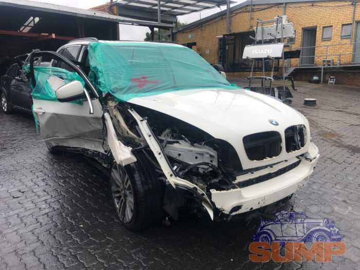 BMW , X 5 XDRIVE 30 d A / T , WHITE , 2013 ( 29686 ) - Image 2