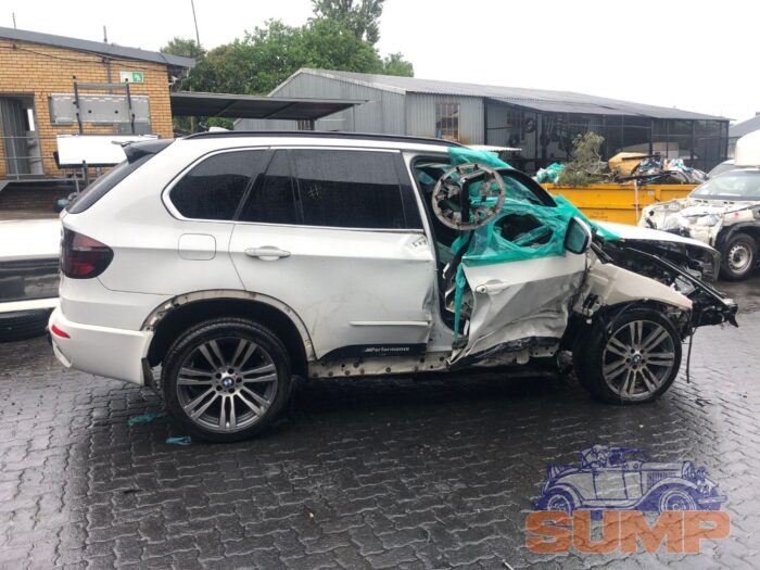 BMW , X 5 XDRIVE 30 d A / T , WHITE , 2013 ( 29686 ) - Image 3