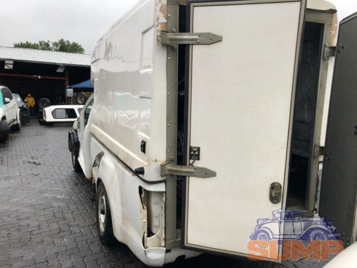 ISUZU , D - MAX 250 C S / C , WHITE , 2018 ( 29718 ) - Image 5