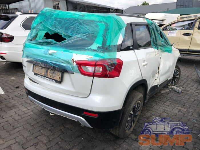 SUZUKI , VITARA BREZZA 1 . 5 GLX , WHITE , 2021 ( 29699 ) - Image 4