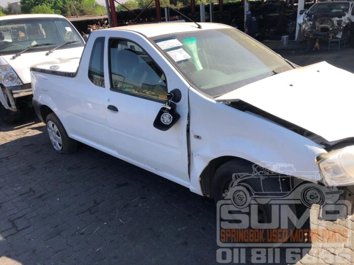 NISSAN , NP 200 1 . 5 DCI A / C SAFETY PACK P / U S / C , WHITE , 2017 ( 30761 ) - Image 4