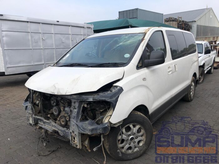 HYUNDAI , H - 1 GLS 2 . 4 CVVT / 2 . 4 EXECUTIVE , WHITE , 2010 ( 30221 ) - Image 8
