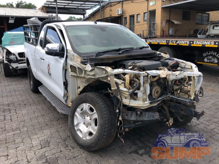 FORD , RANGER 3 . 2 TD Ci XLT 4 X 4 A / T SUPER / C , WHITE , 2018 ( 29675 ) - Image 2