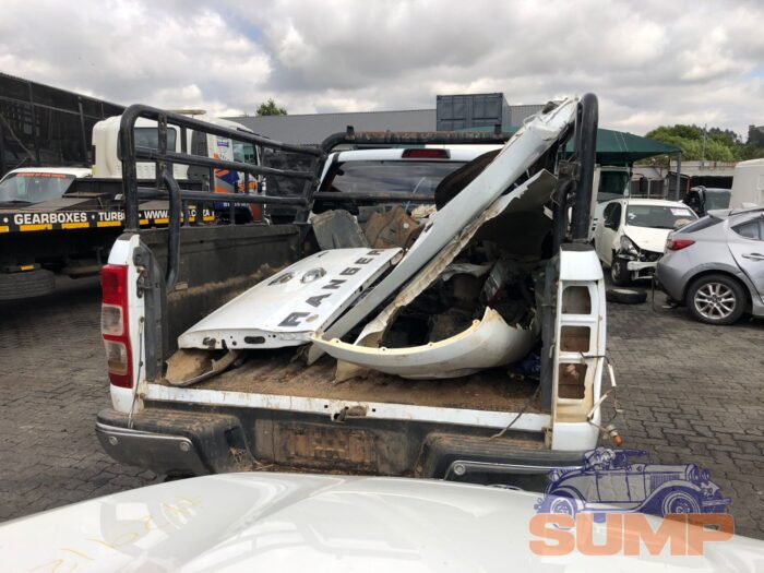 FORD , RANGER 3 . 2 TD Ci XLT 4 X 4 A / T SUPER / C , WHITE , 2018 ( 29675 ) - Image 5