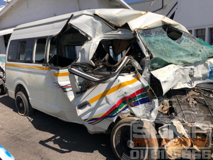 TOYOTA , QUANTUM / HIACE 2 . 5 D - 4 D SESFIKILE 16 s , WHITE ( 30818 ) - Image 4