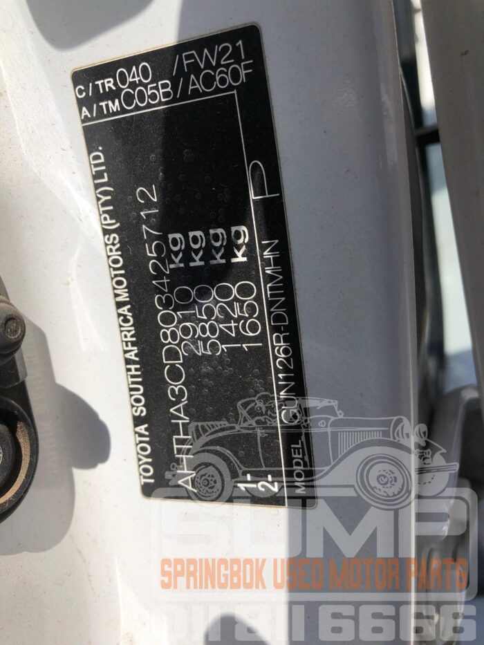 TOYOTA , HILUX 2 . 8 GD - 6 RAIDER 4 X 4 A / T P / U D / C , WHITE ( 30813 ) - Image 9