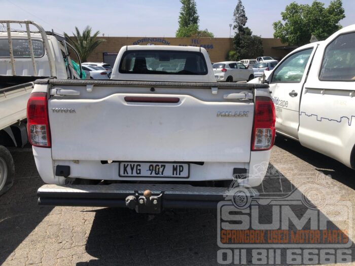 TOYOTA , HILUX 2 . 4 GD S A / C P / U S / C , WHITE ( 30815 ) - Image 2