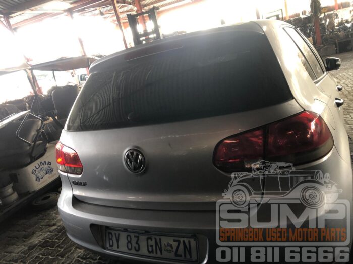 VOLKSWAGEN , GOLF VI 1 . 6 i TRENDLINE , SILVER ( 30779 ) - Image 2