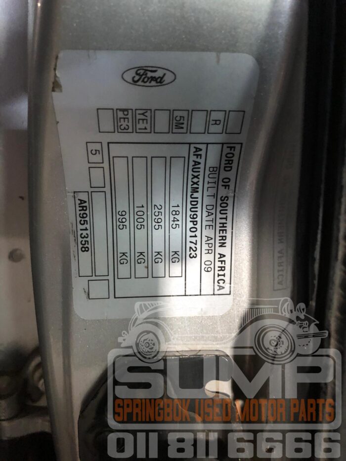 FORD , FOCUS 1 . 8 Si 5 DR , SILVER ( 30802 ) - Image 9