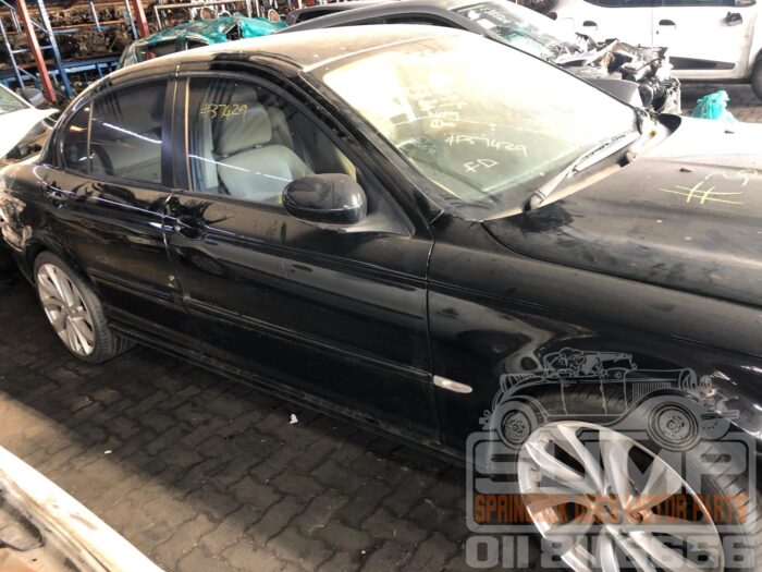 JAGUAR , X - TYPE 3 . 0 SE A / T , BLACK ( 30807 ) - Image 4