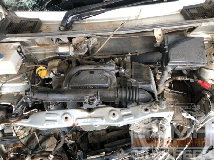 RENAULT , KWID , SILVER ( 30805 ) - Image 9