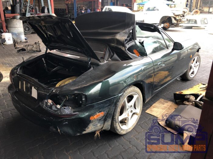 MAZDA , MX 5 1 . 8 i NB , GREEN , 2001 ( 29731 ) - Image 4
