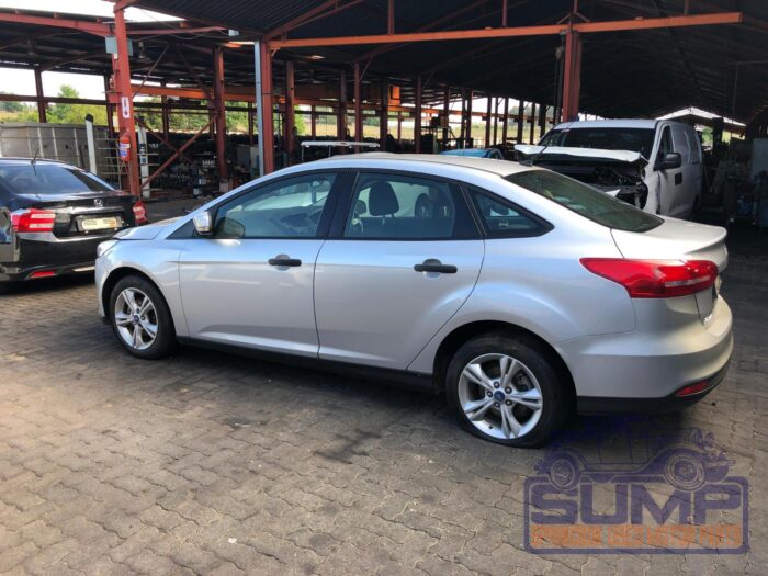 FORD , FOCUS 1 . 0 ECOBOOST AMBIENTE , SILVER , 2015 ( 29740 ) - Image 7